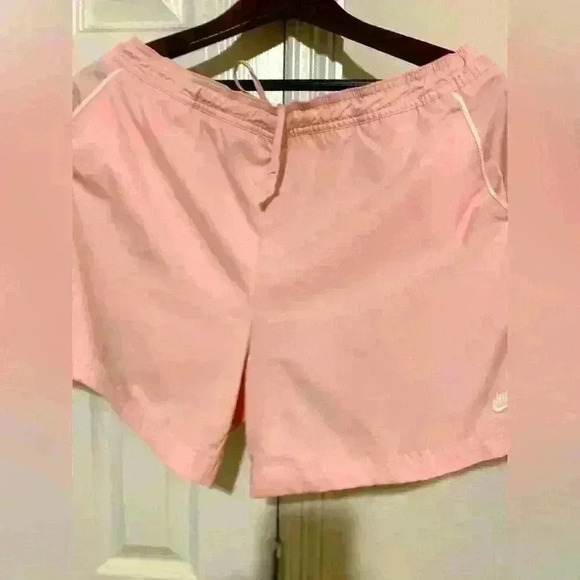 Nike women’s drawstring light pink shorts size large - Picture 1 of 16